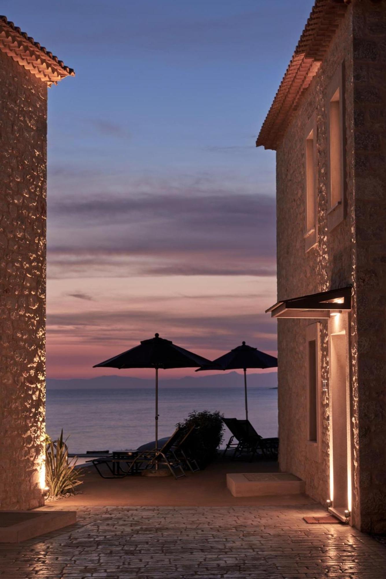Beachfront Alassa Villas With Private Pools Kotronion  المظهر الخارجي الصورة
